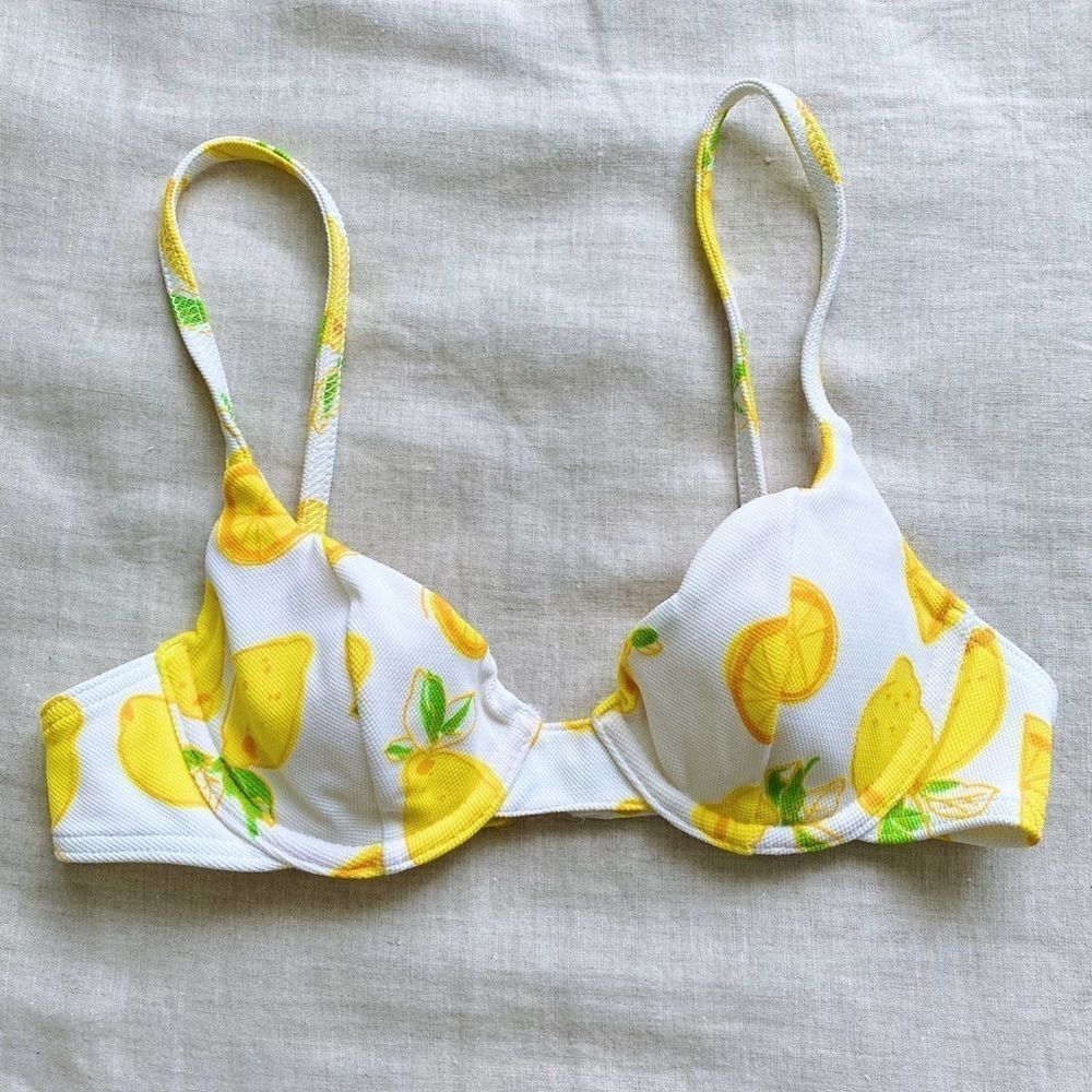 NWOT Lemon 🍋 Bikini Top